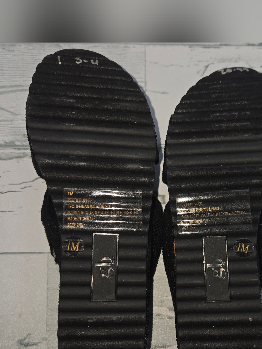GB girls Black Glitter Cork Platform Slide Sandals Girls Size 1 - Picture 6 of 8